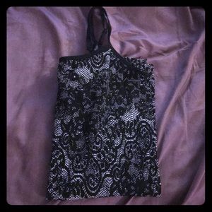 Stretchy Black & White Graphic cami